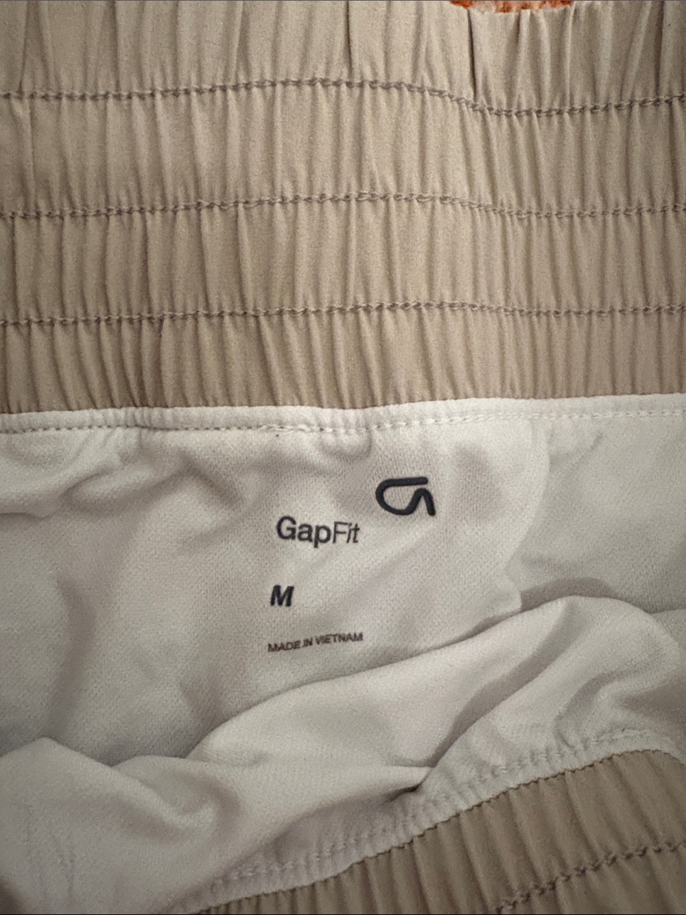 Gap Fit Active Shorts 3” - Picture 4 of 5